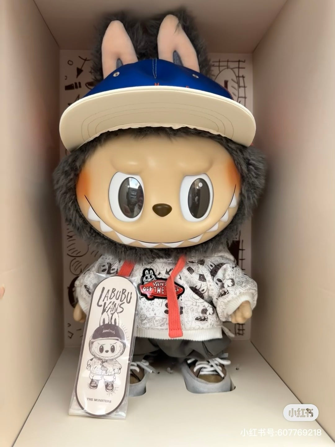Vans labubu 1:1 pre-order 2 days