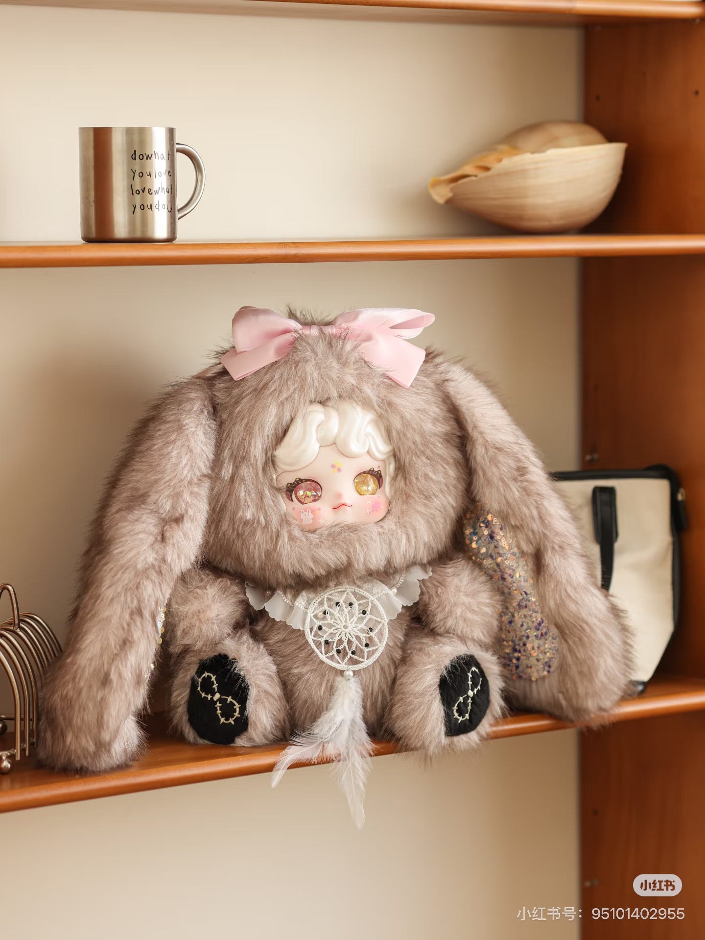 Bella Dream Catcher Rabbit 600%