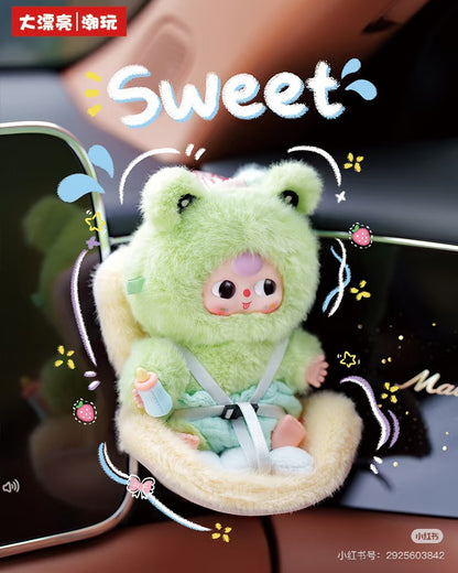 Baby Three Vehicle-mounted Baby