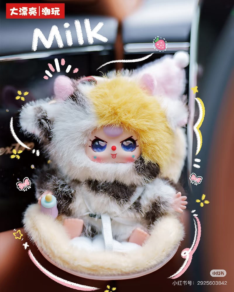 Baby Three Vehicle-mounted Baby