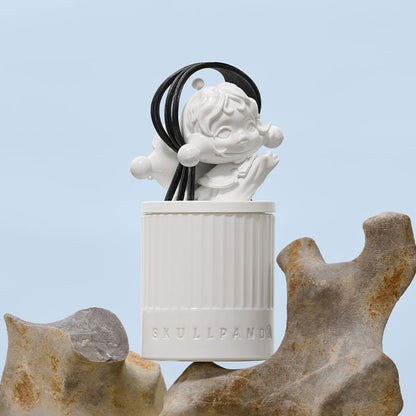 skullpanda candle
